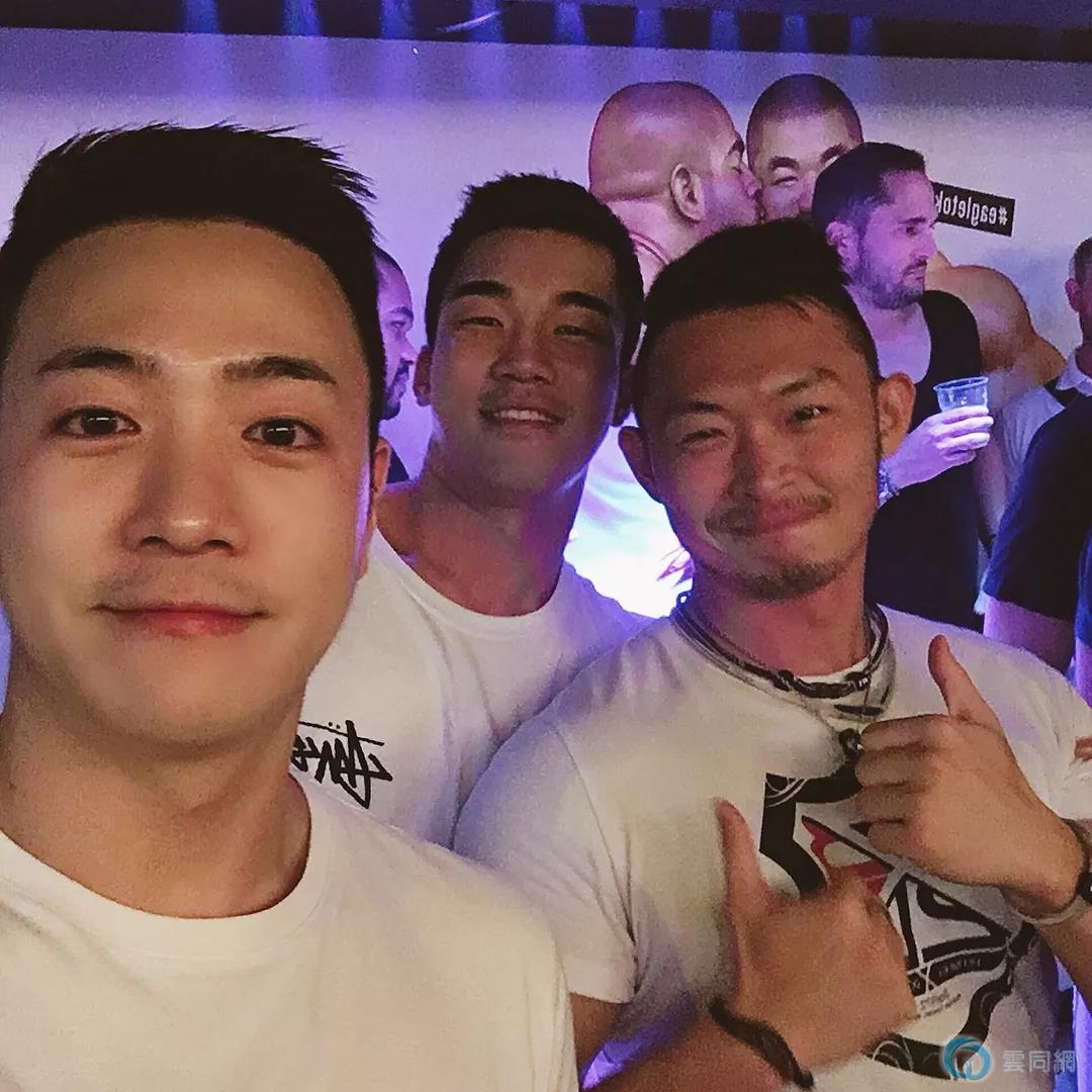 点击放大图片
