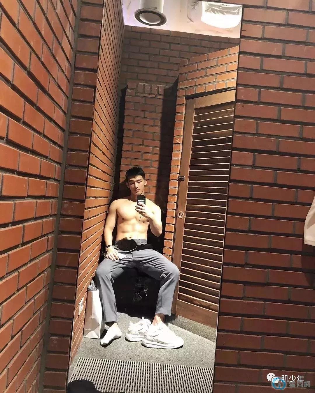 点击放大图片