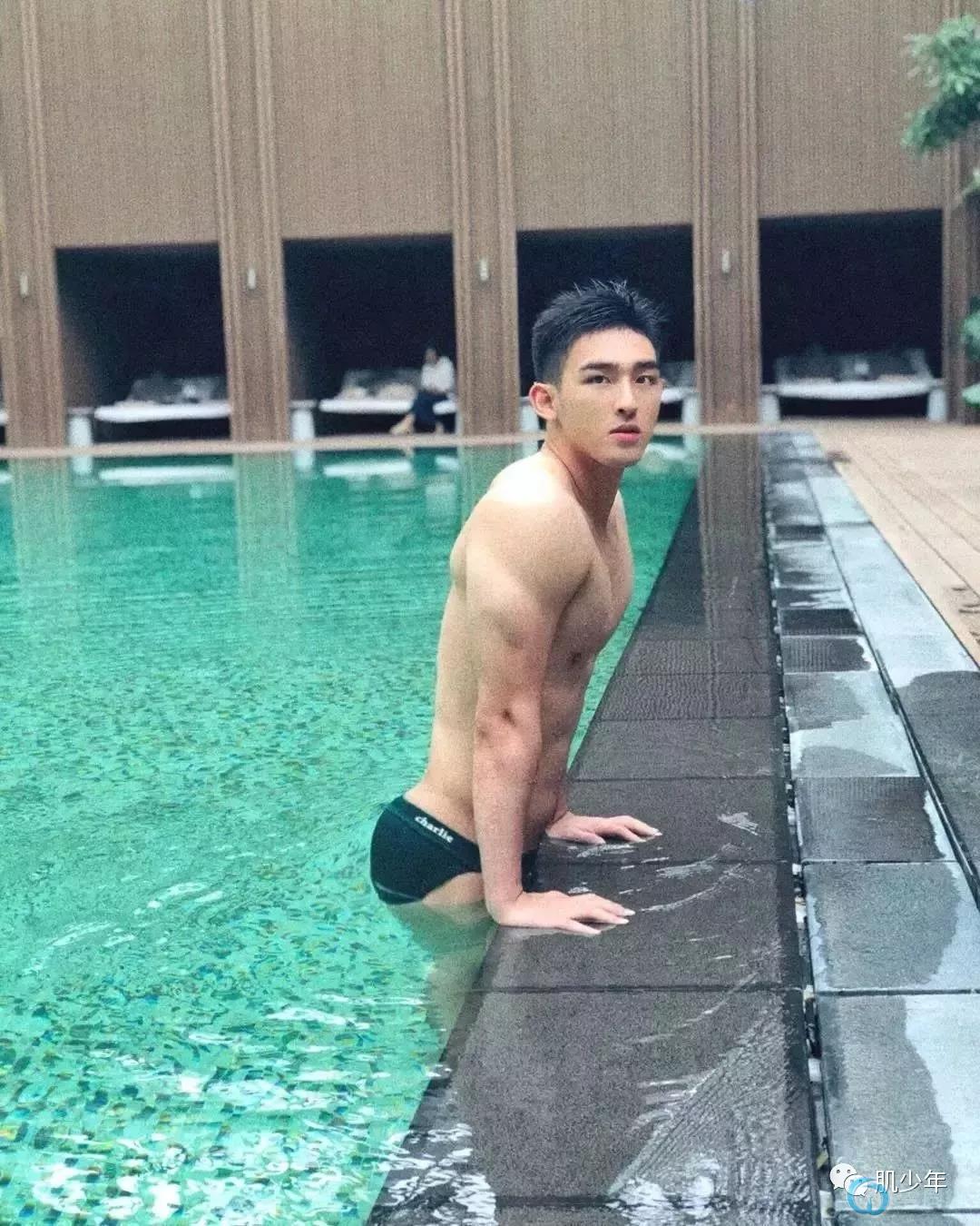 点击放大图片