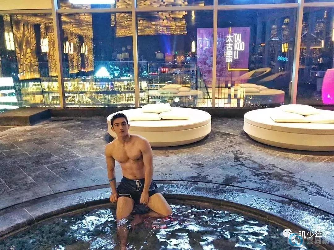点击放大图片