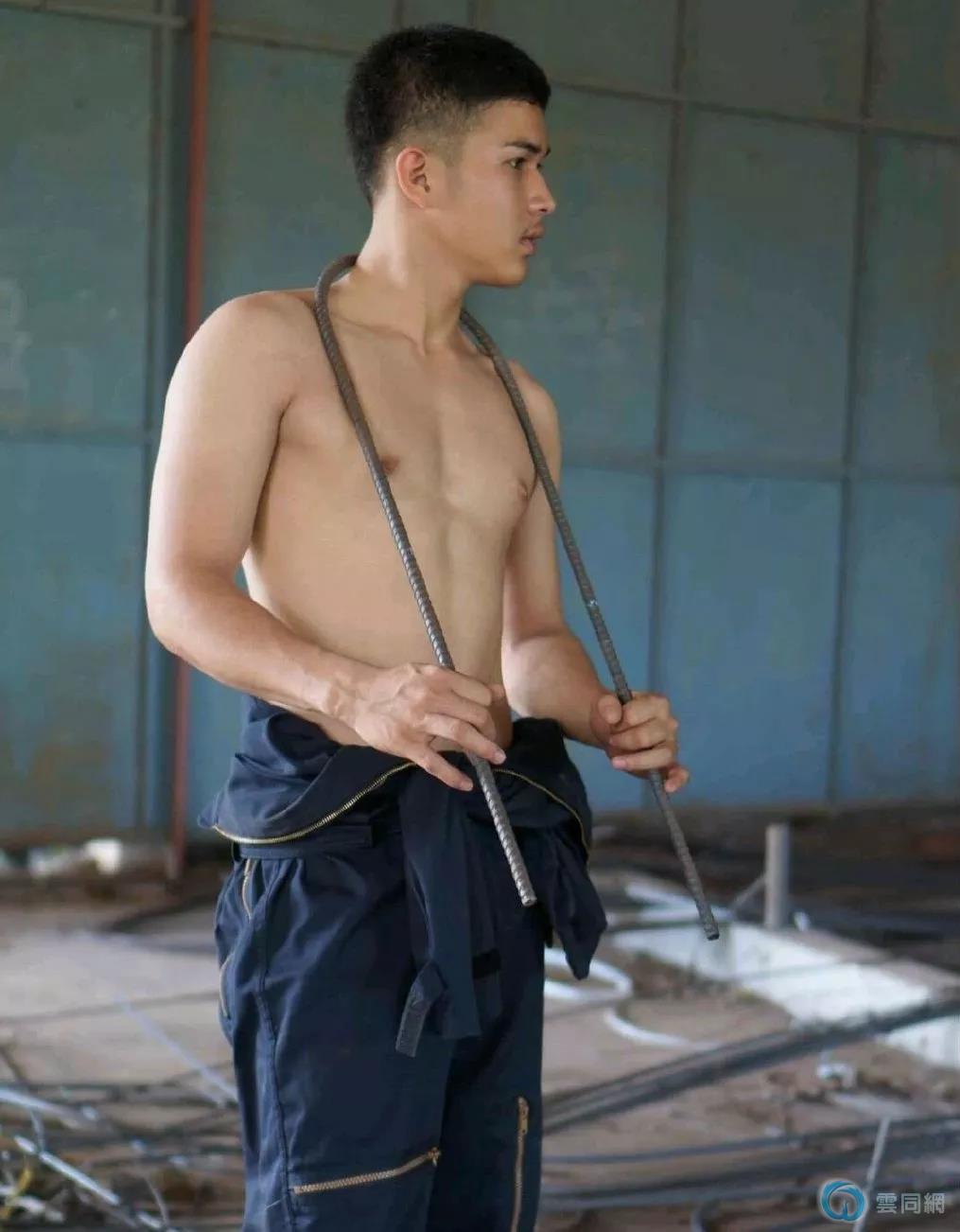点击放大图片