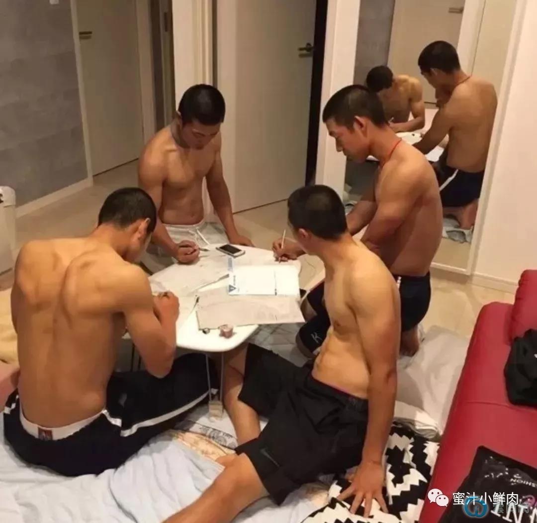 点击放大图片