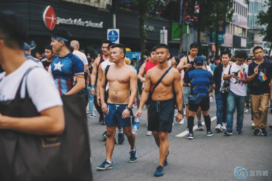 点击放大图片