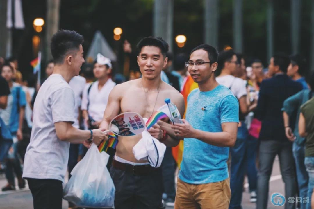 点击放大图片