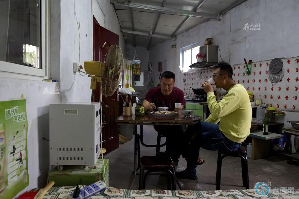 点击放大图片