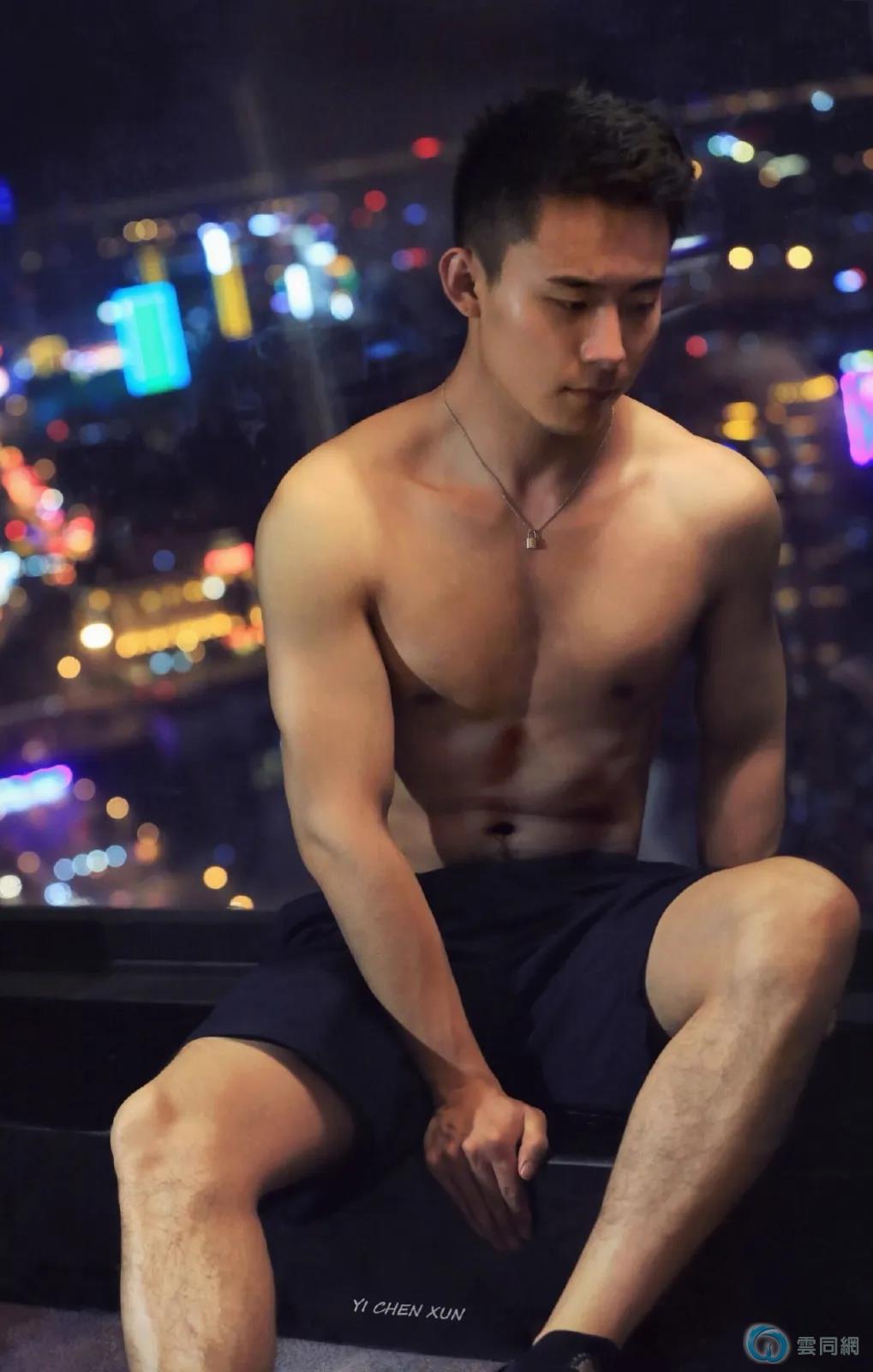 点击放大图片