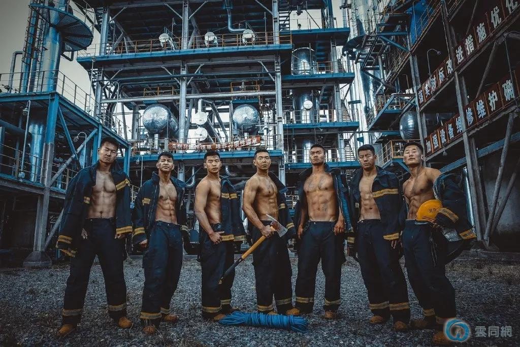 点击放大图片