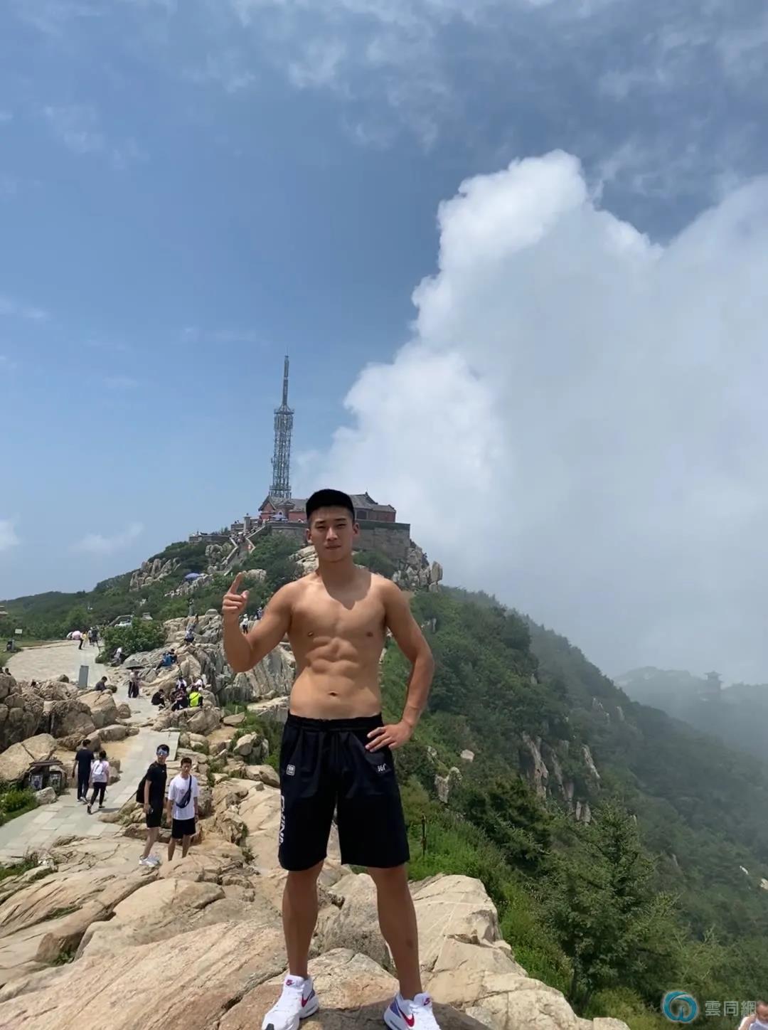 点击放大图片