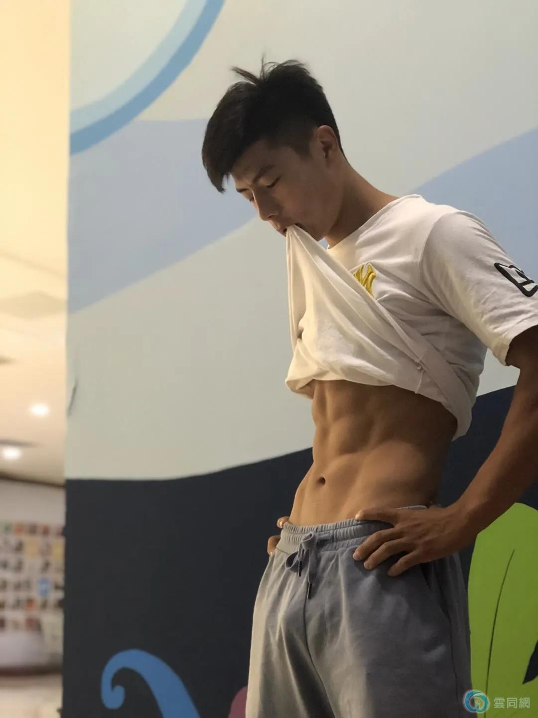 点击放大图片