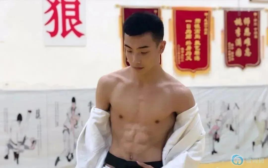 点击放大图片