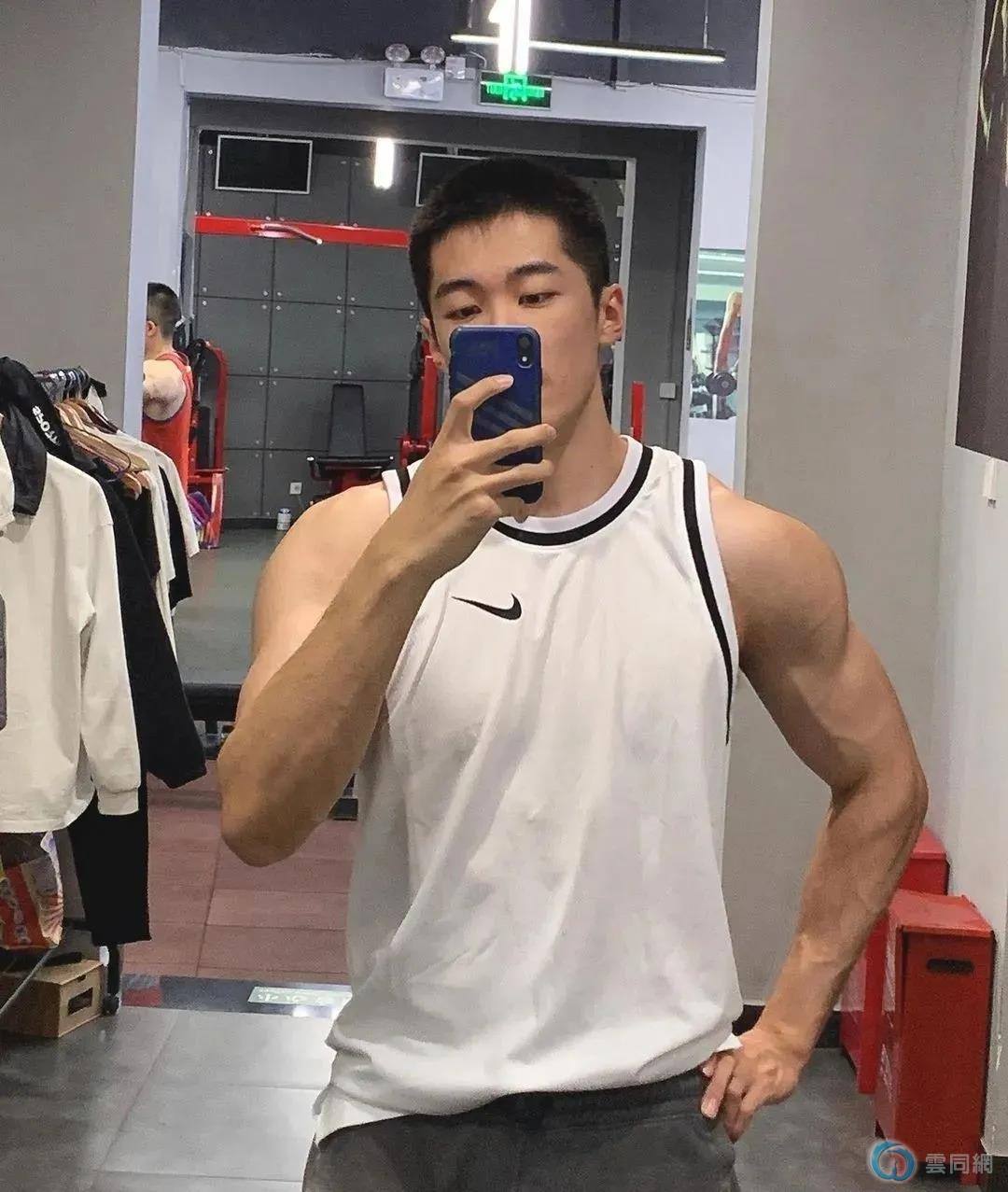 点击放大图片