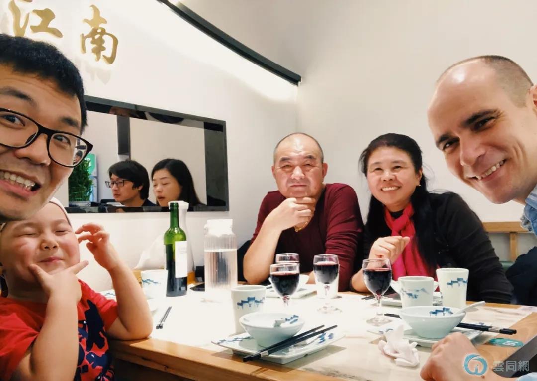 点击放大图片