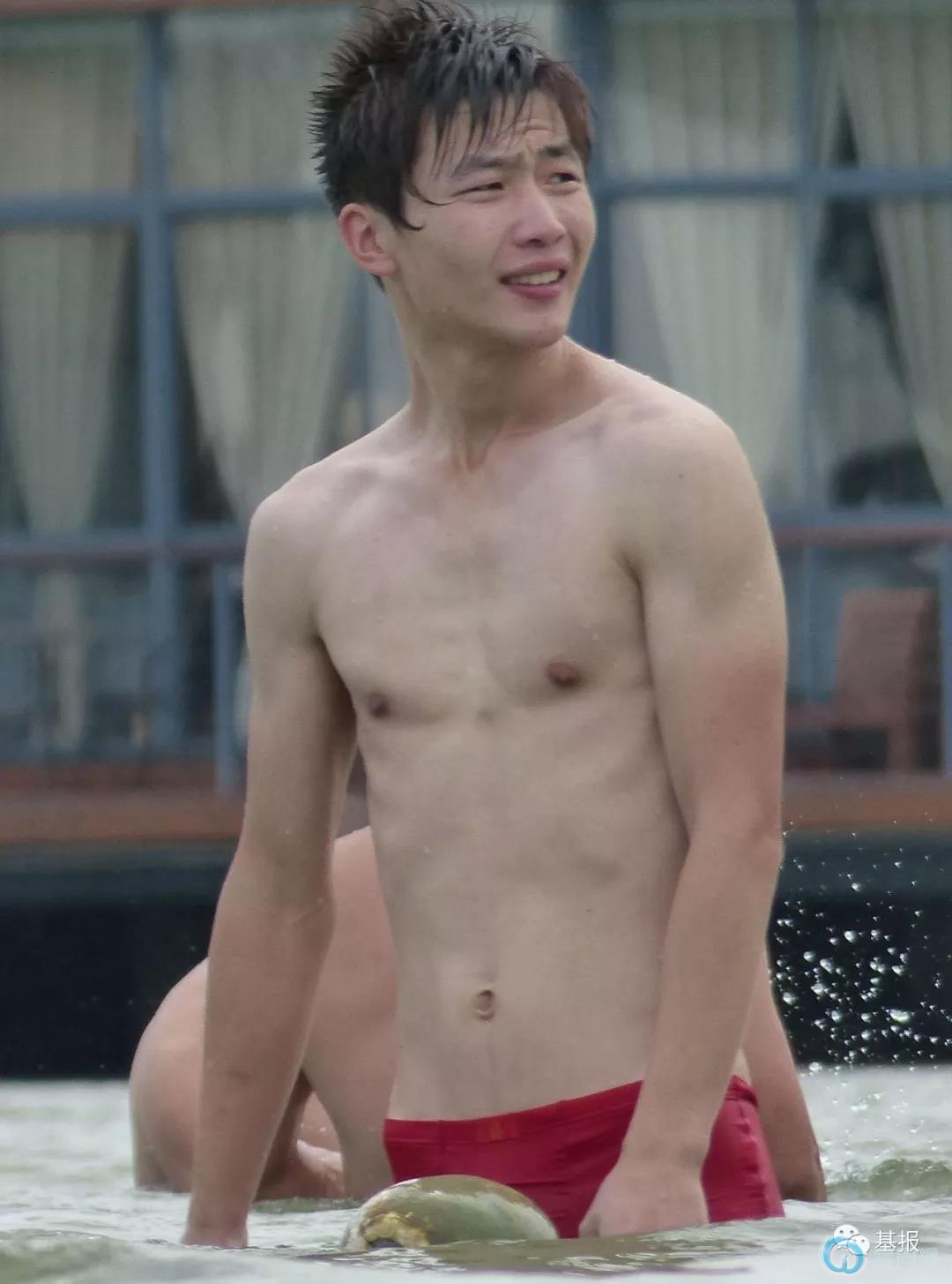 点击放大图片