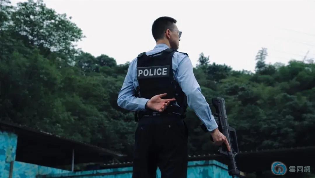 点击放大图片