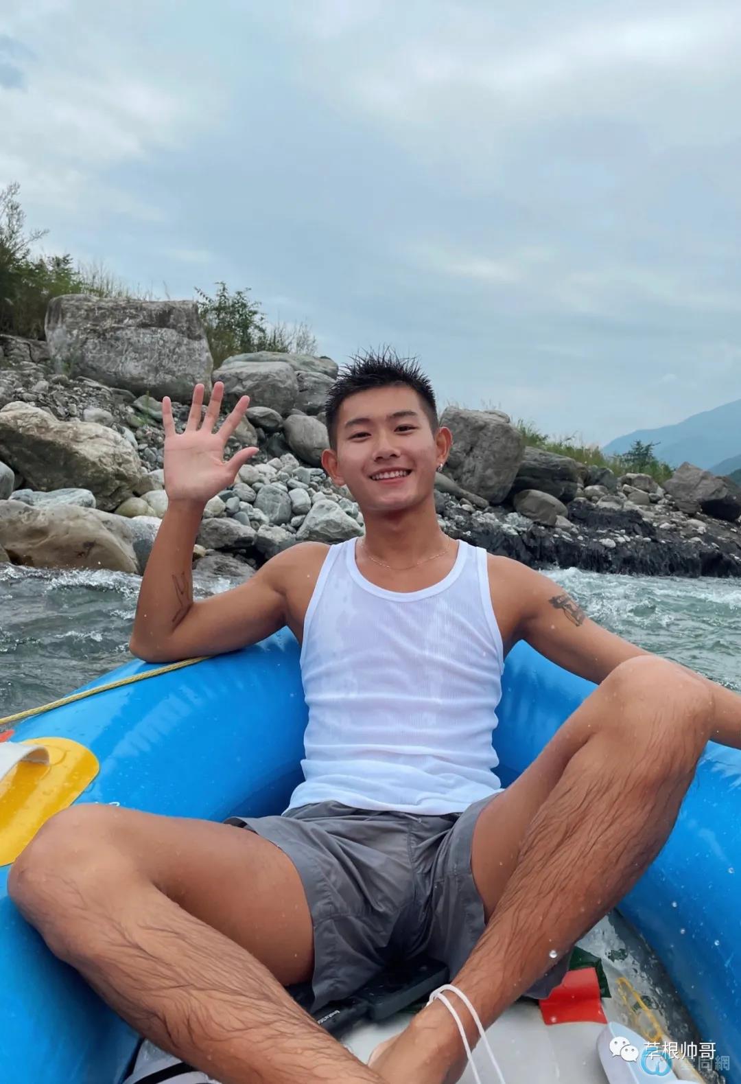 点击放大图片