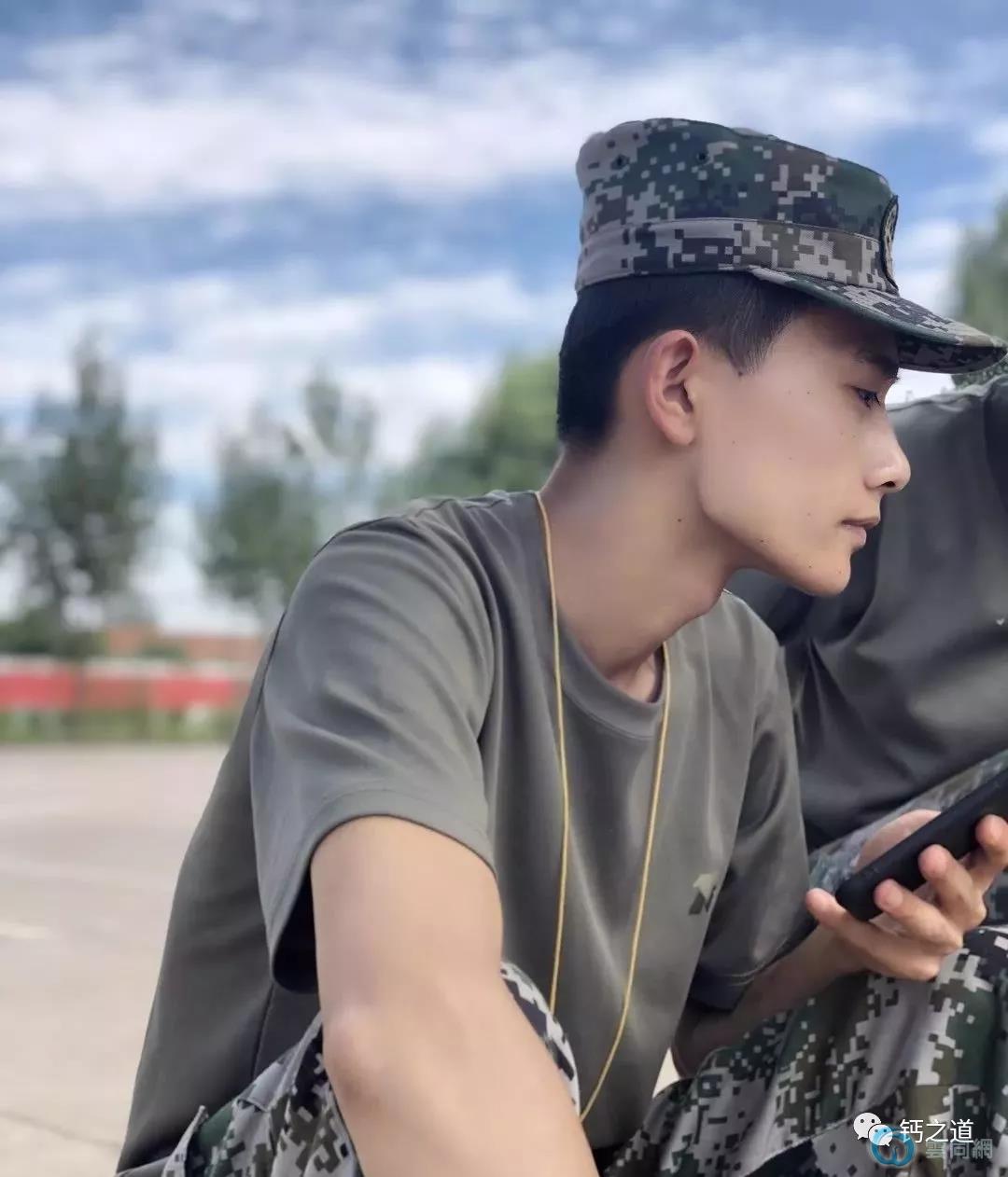 点击放大图片