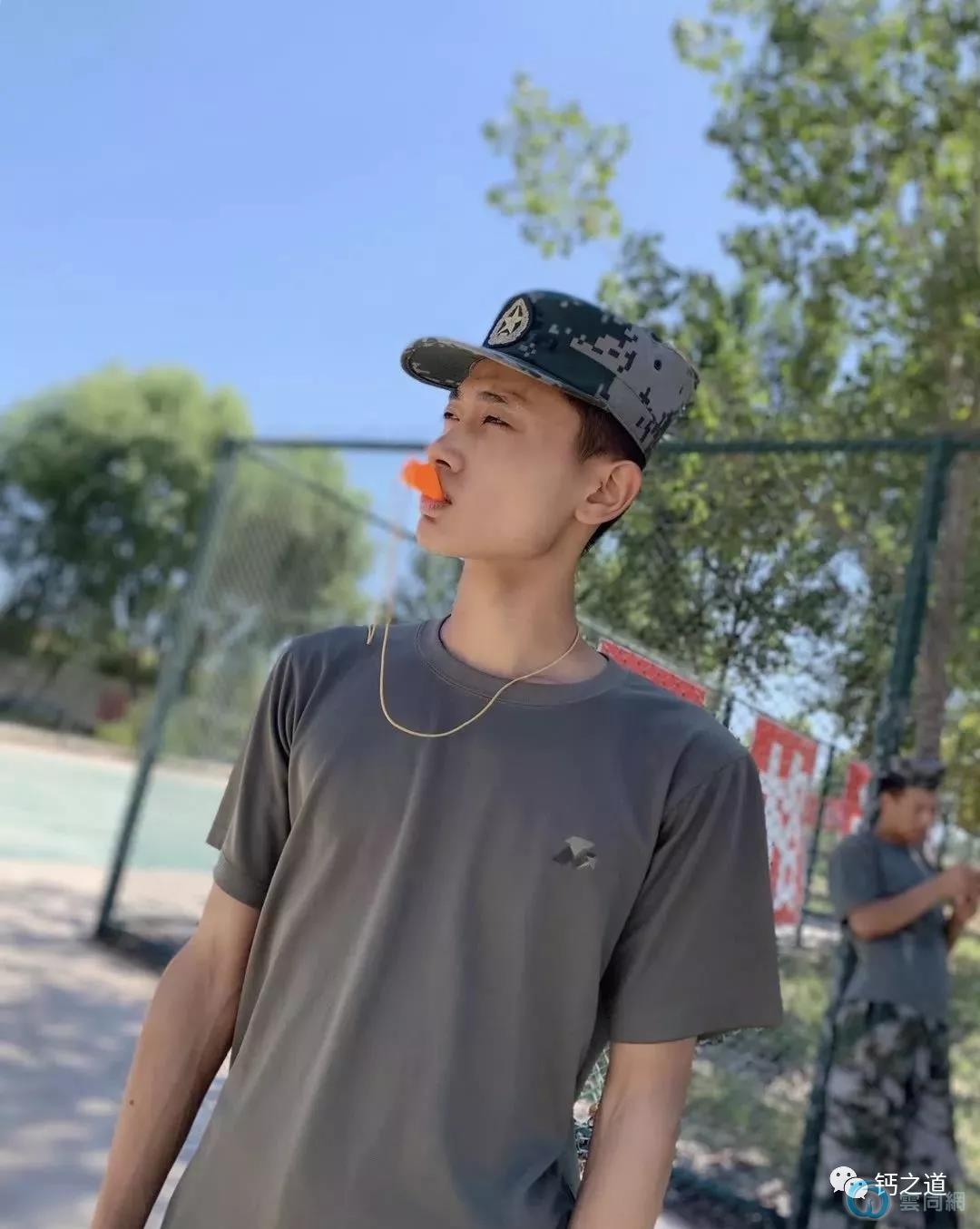点击放大图片