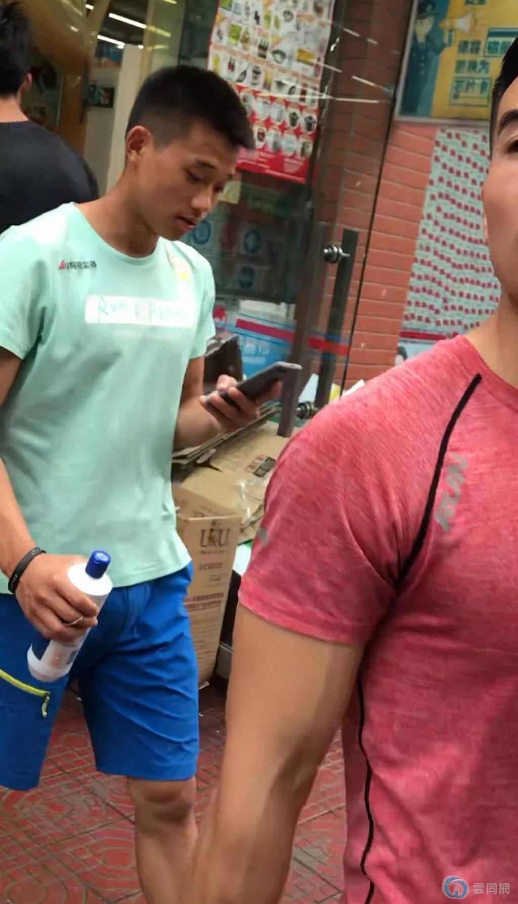 点击放大图片
