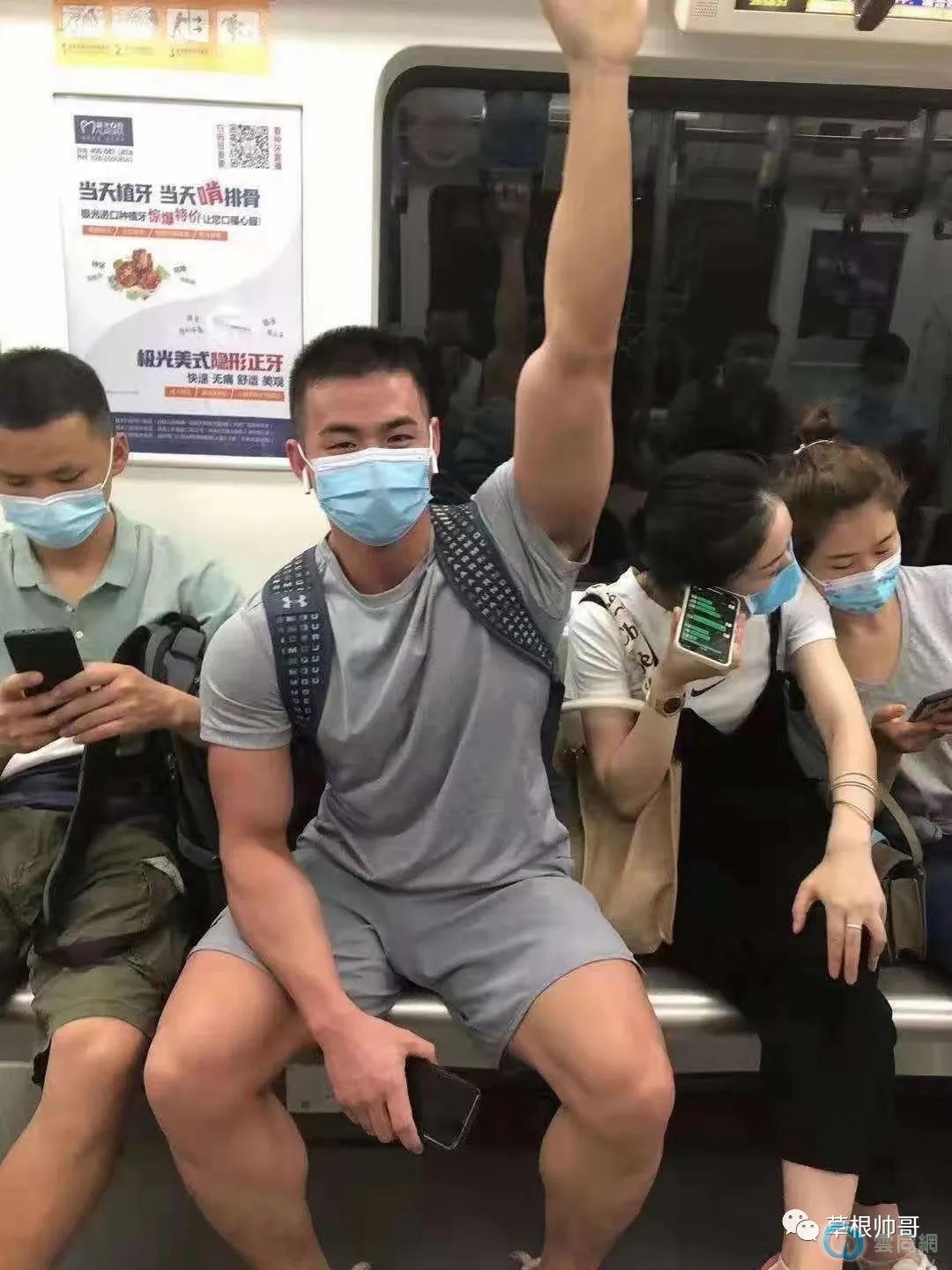 点击放大图片