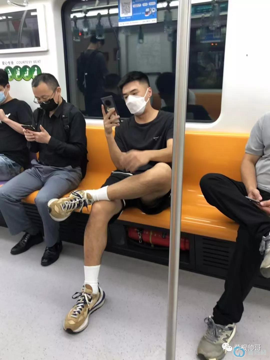 点击放大图片