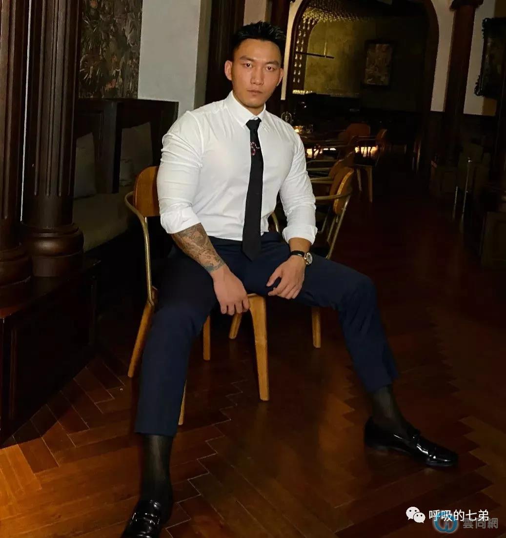 点击放大图片