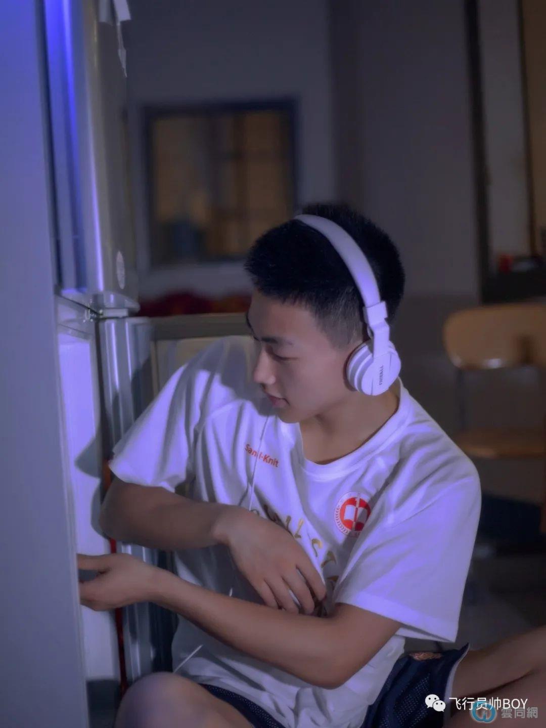点击放大图片
