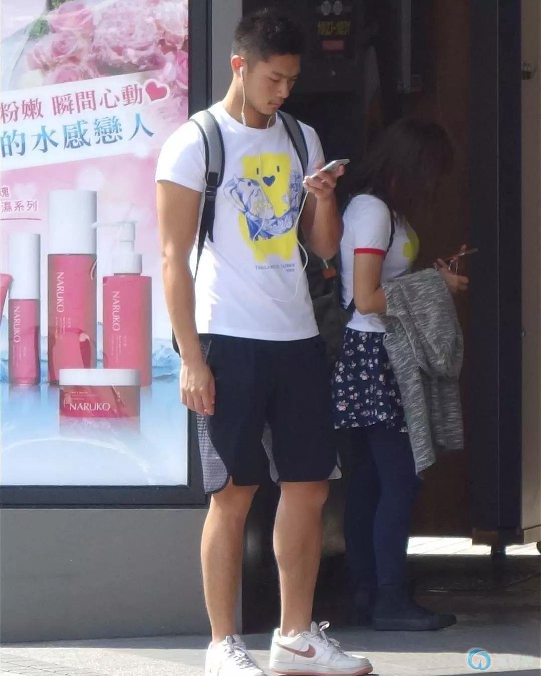 点击放大图片