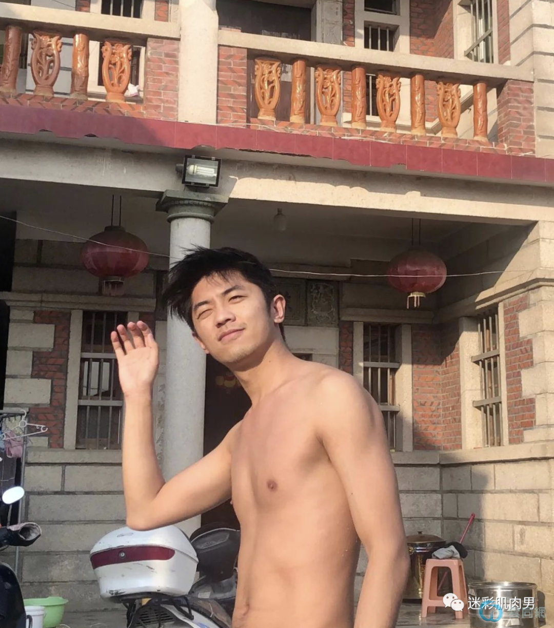 点击放大图片