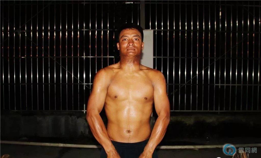点击放大图片
