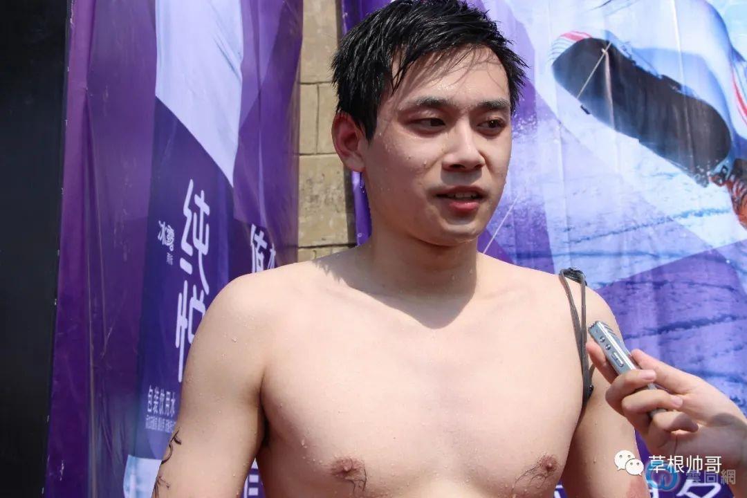 点击放大图片